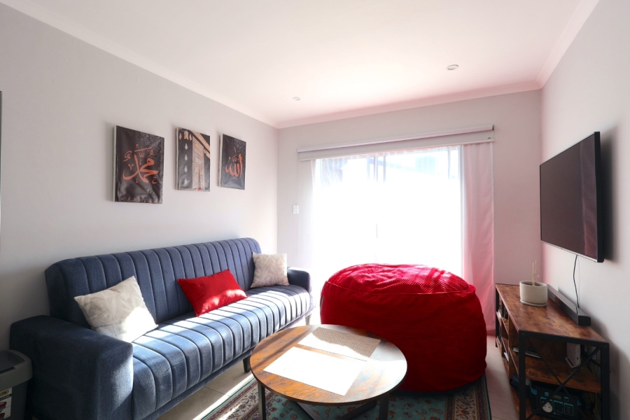 2 Bedroom Property for Sale in Parklands Western Cape
